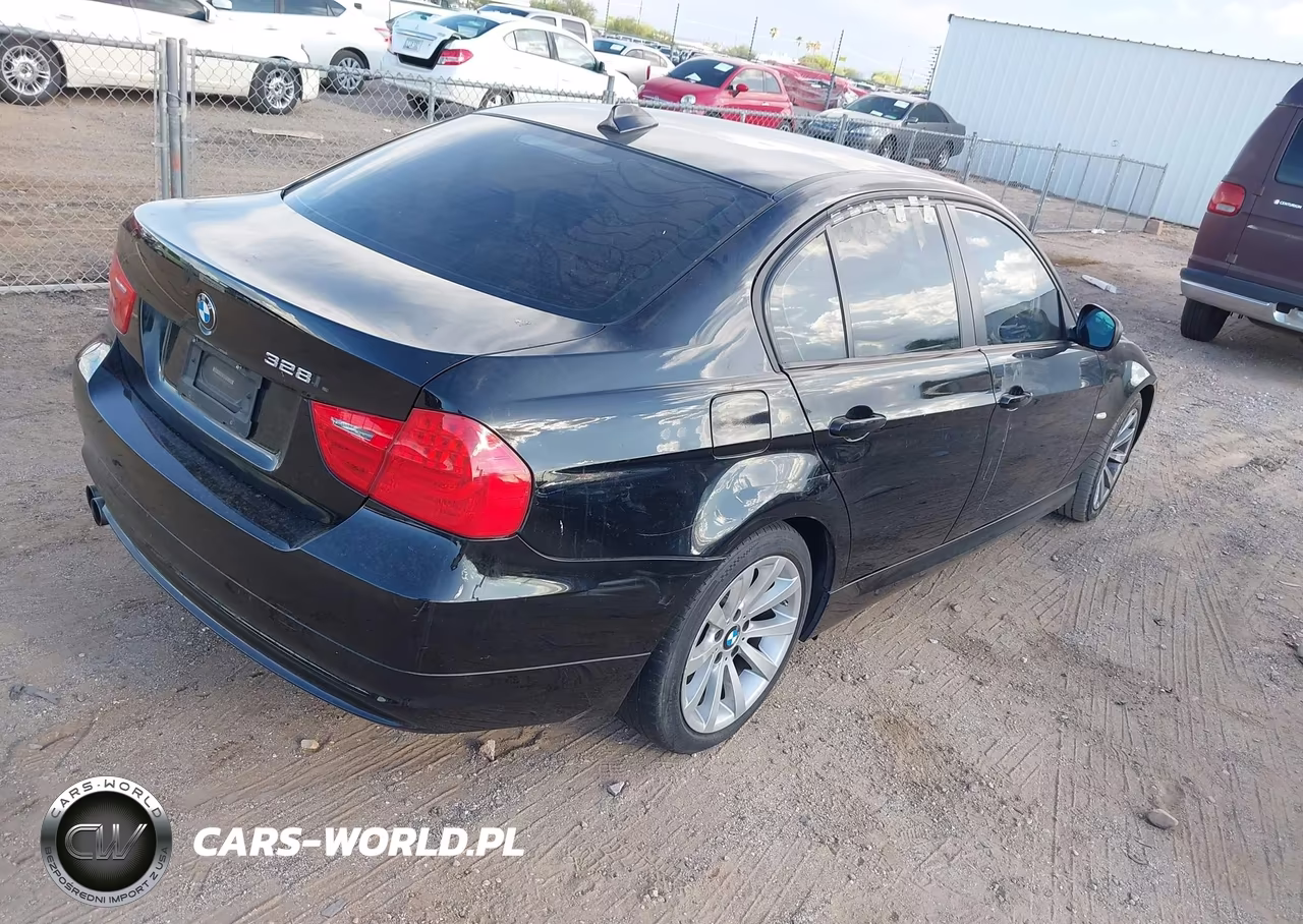 2011 BMW 328I VIN:WBAPH5G50BNM75818 - 4
