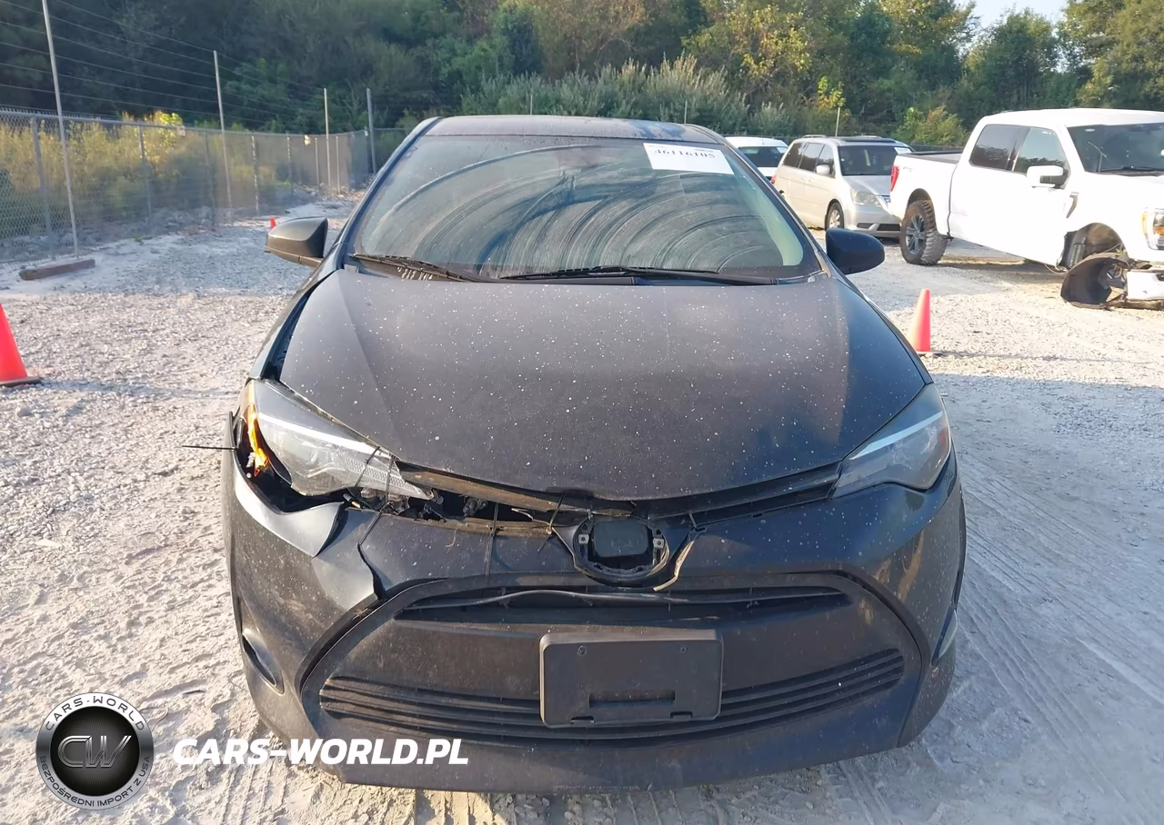 2017 Toyota Corolla Le VIN:2T1BURHE5HC853321 - 12