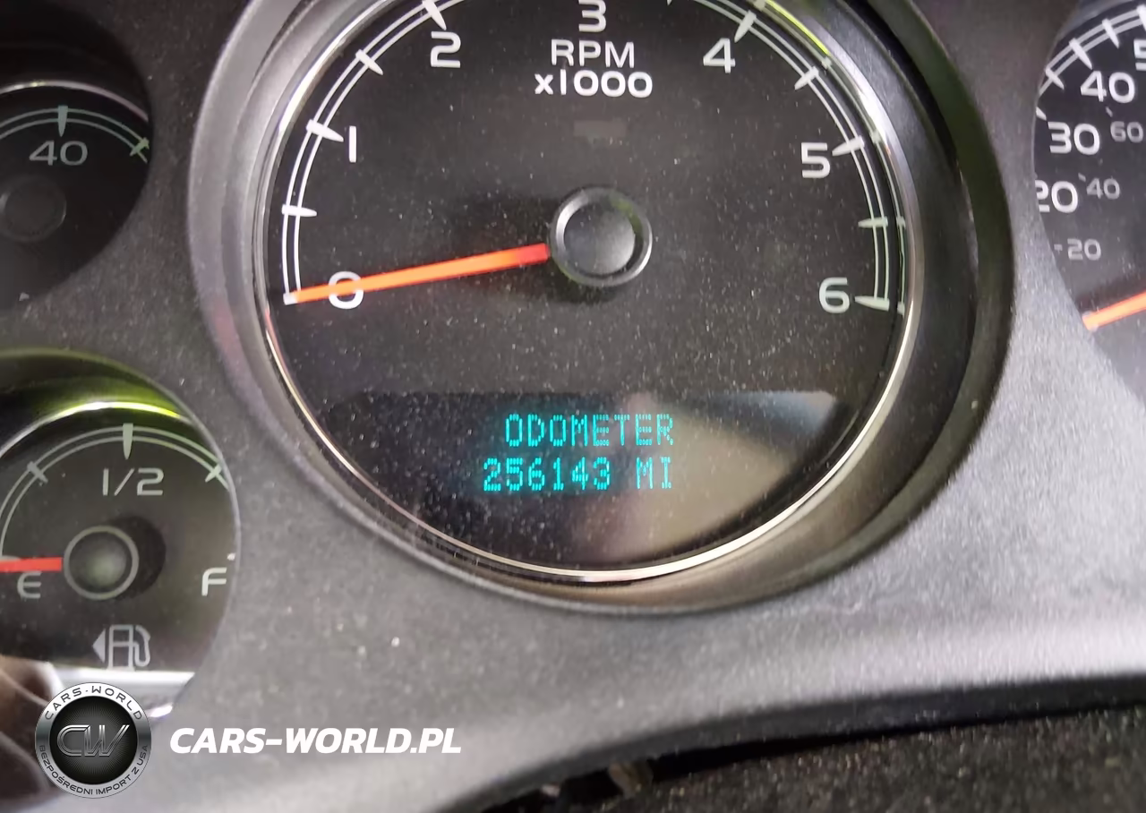 2010 Chevrolet Tahoe Lt VIN:1GNUCBE04AR209887 - 14