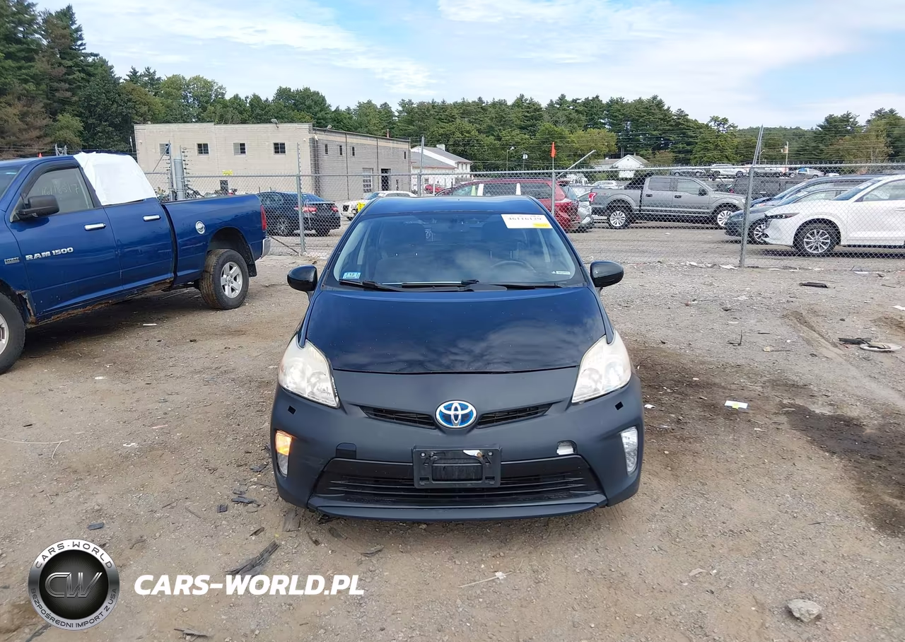 2014 Toyota Prius Three VIN:JTDKN3DU9E1832561 - 13