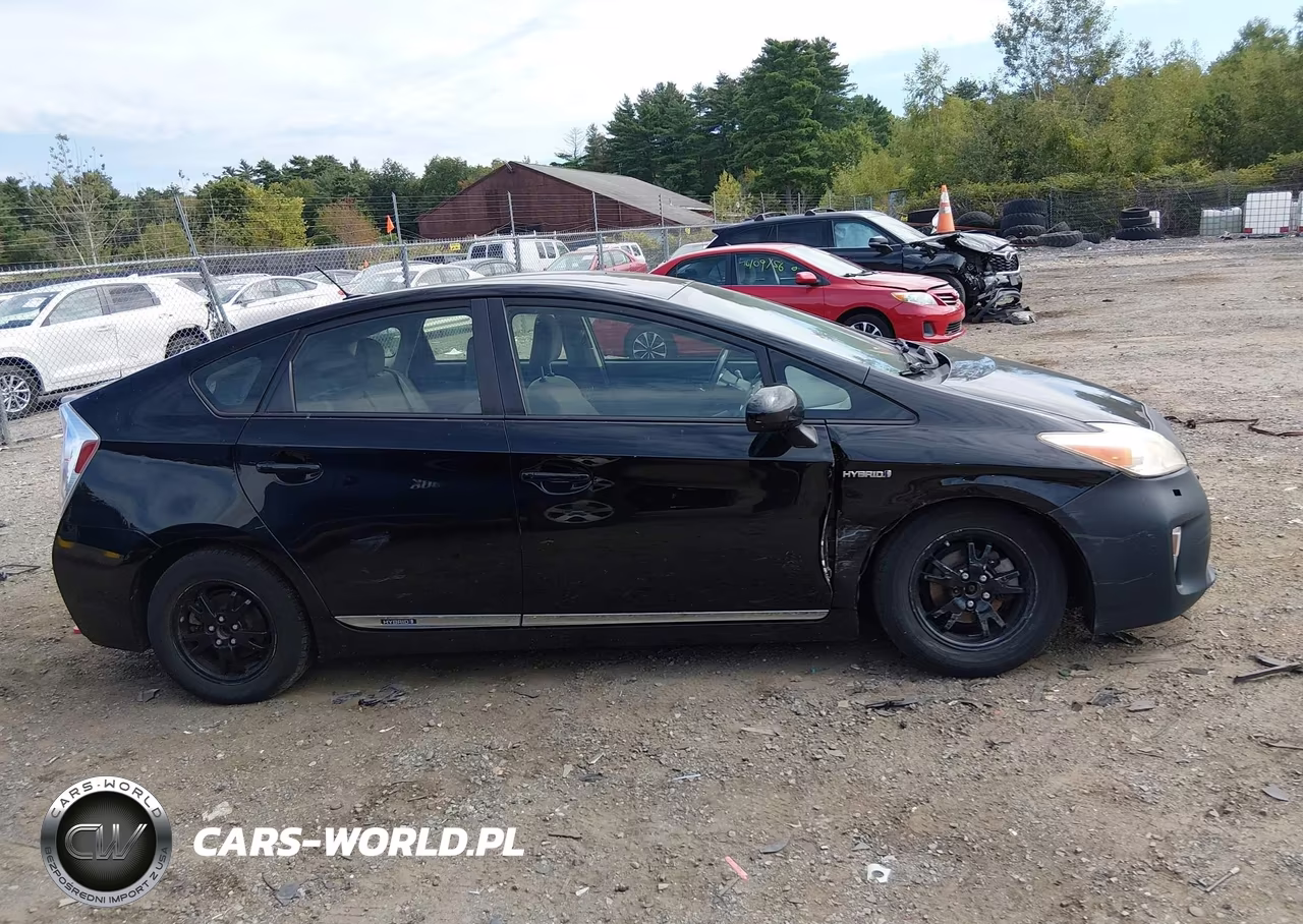 2014 Toyota Prius Three VIN:JTDKN3DU9E1832561 - 14