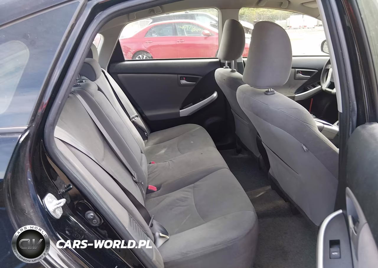 2014 Toyota Prius Three VIN:JTDKN3DU9E1832561 - 8
