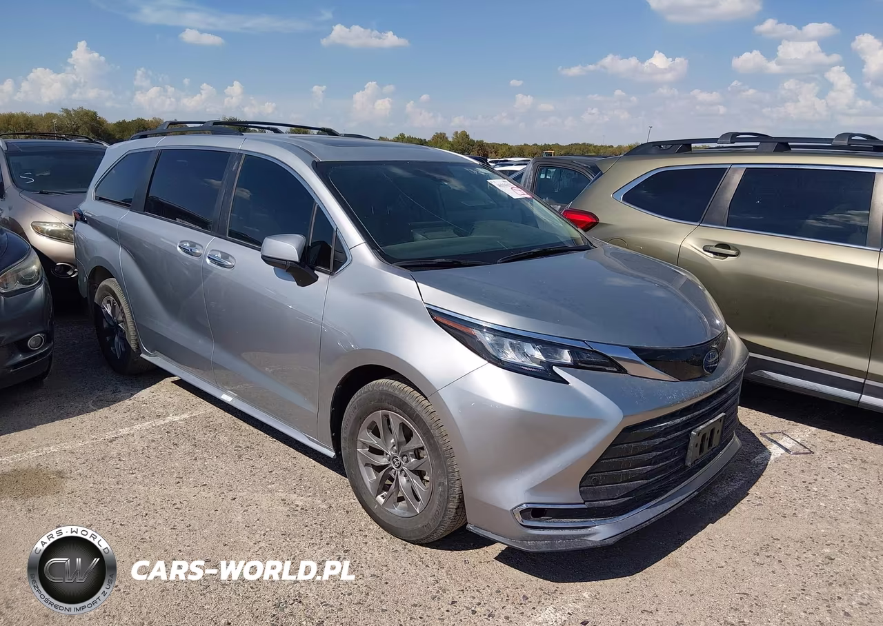 2025 Toyota Sienna Xle-Xle 8 Passenger