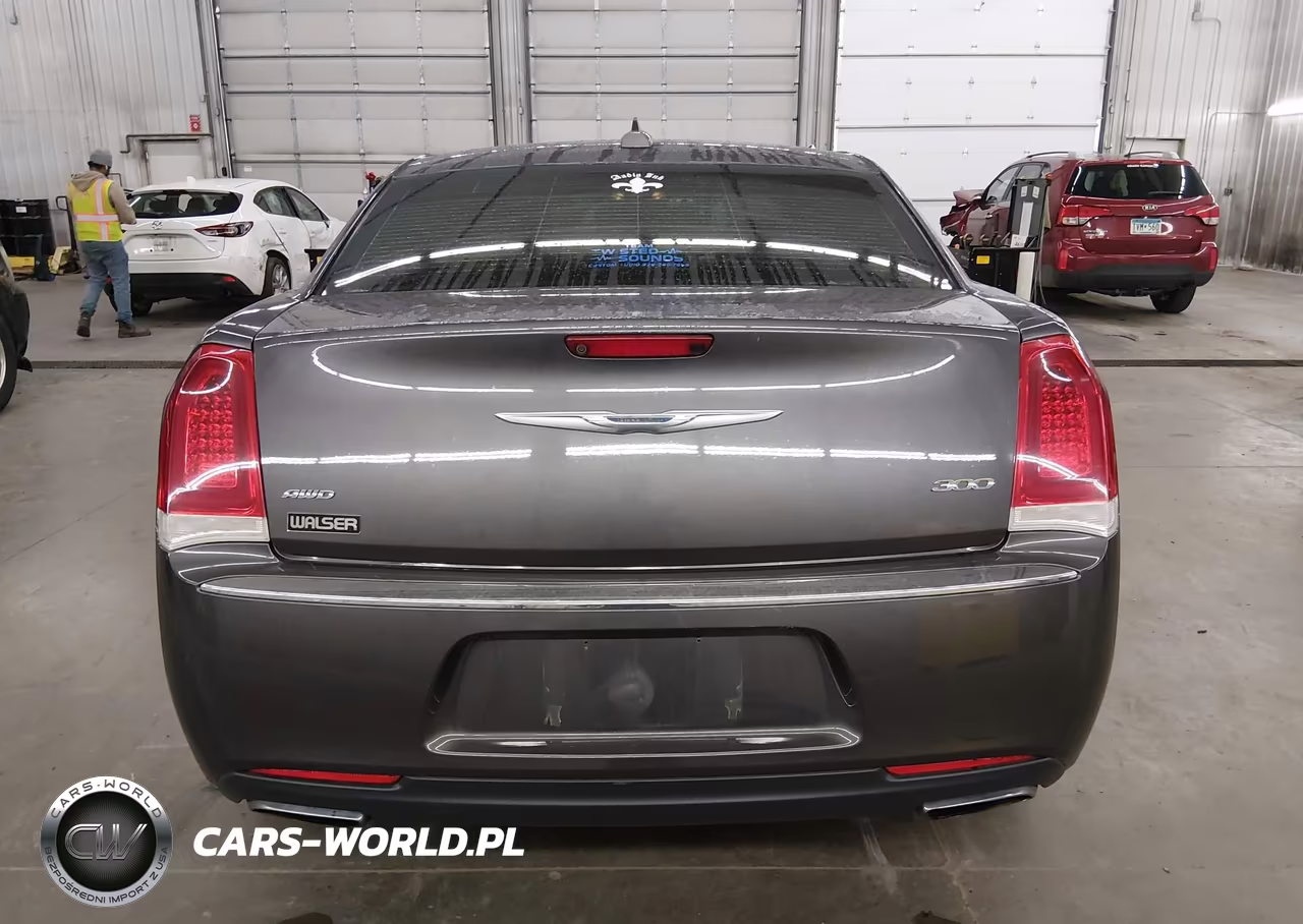 2017 Chrysler 300 Limited Awd VIN:2C3CCARG2HH530184 - 17