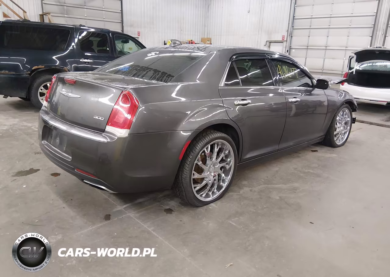2017 Chrysler 300 Limited Awd VIN:2C3CCARG2HH530184 - 4