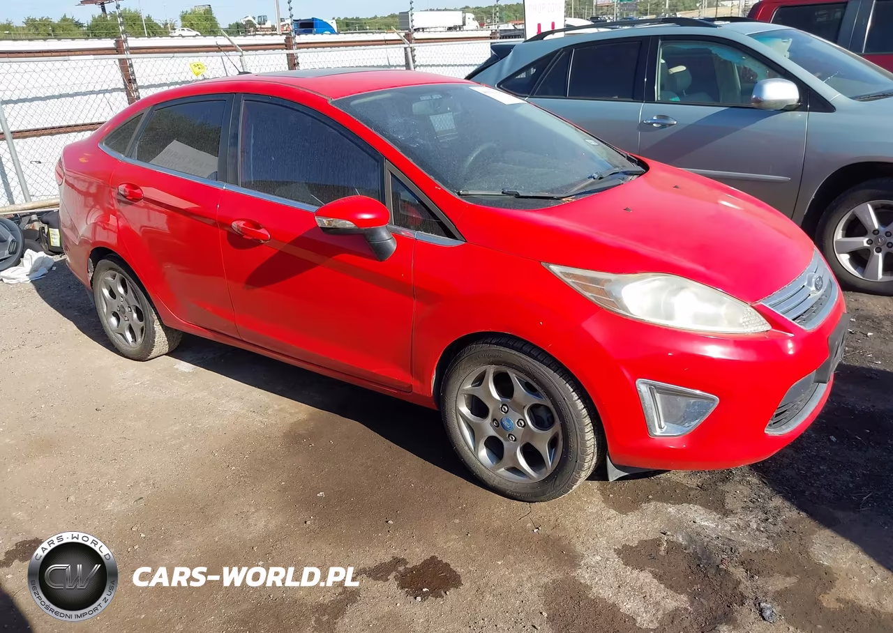2013 Ford Fiesta Titanium – zdjęcie 1 z 11