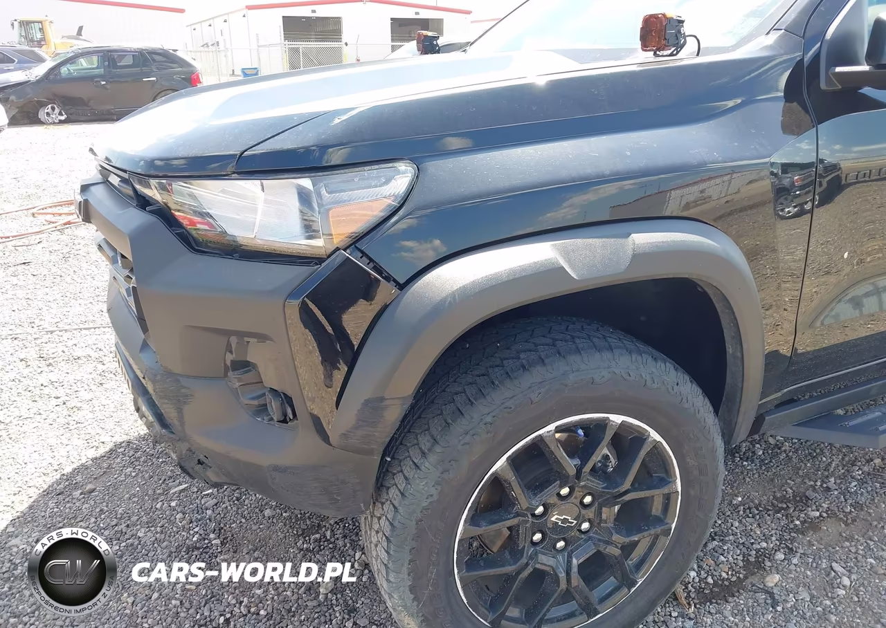 2024 Chevrolet Colorado 4Wd Trail Boss VIN:1GCPTEEK1R1147061 - 18