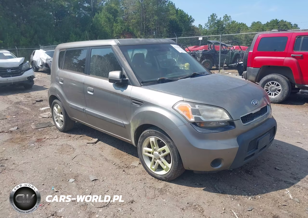 2010 Kia Soul +