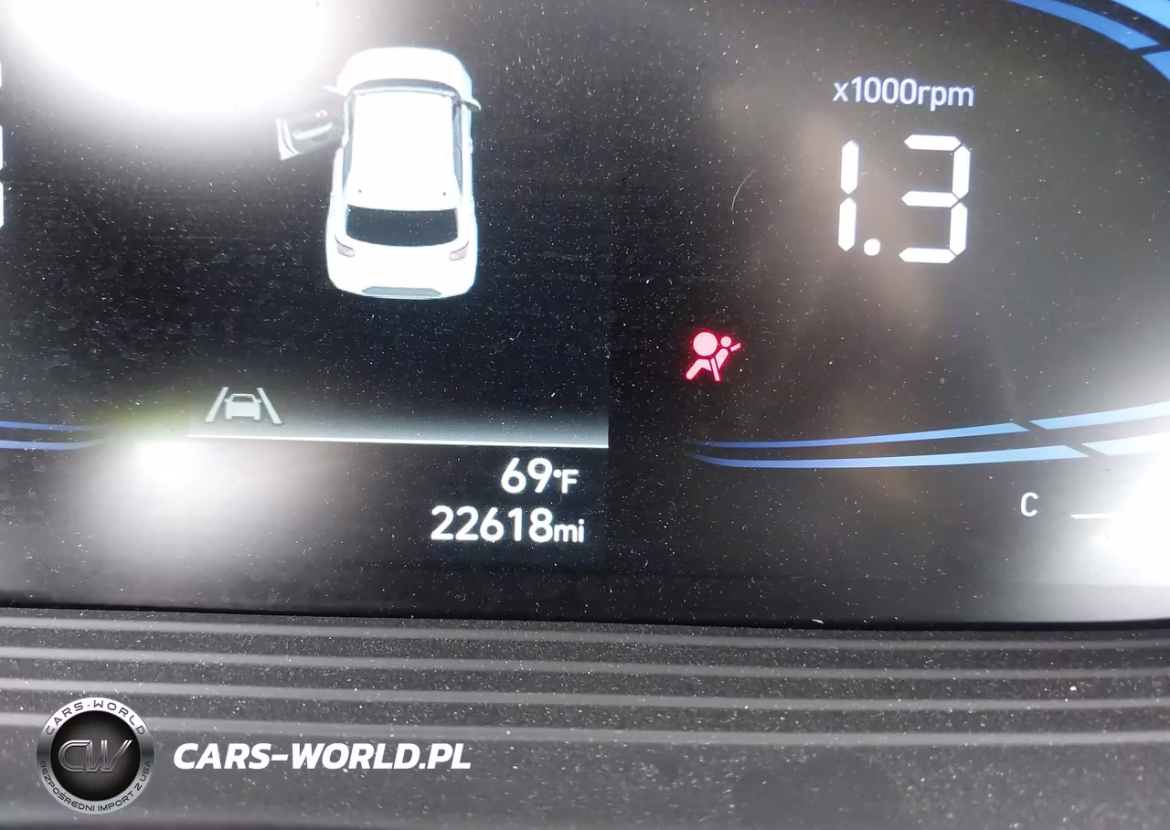 2024 Hyundai Venue Limited VIN:KMHRC8A31RU333041 - 16
