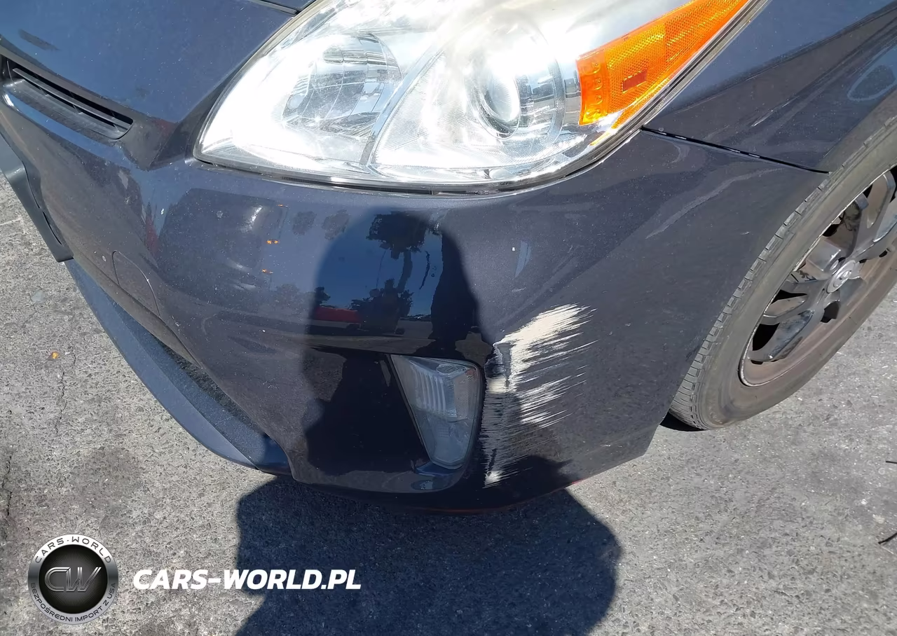 2015 Toyota Prius Two VIN:JTDKN3DU4F0458688 - 18