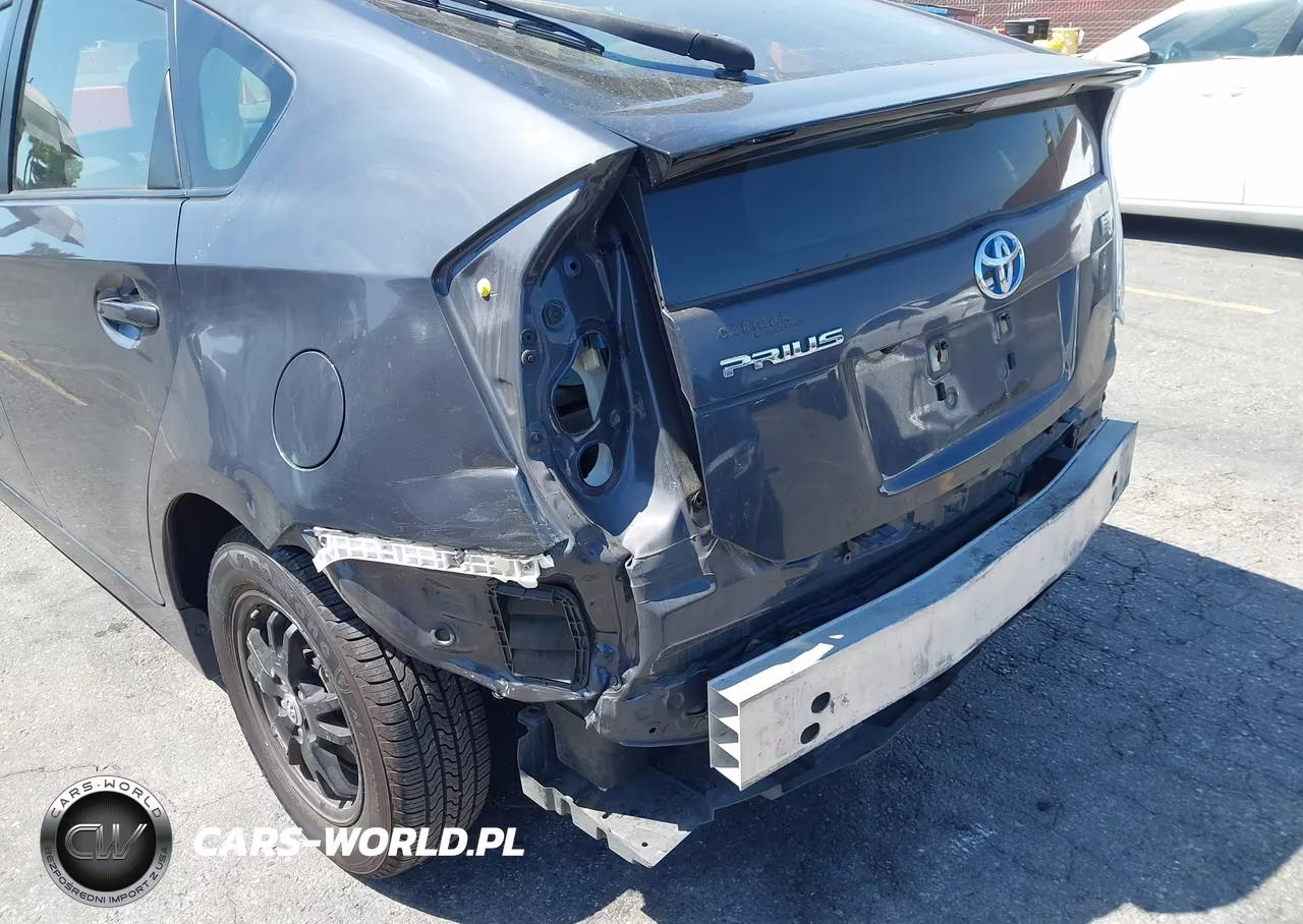2015 Toyota Prius Two VIN:JTDKN3DU4F0458688 - 6
