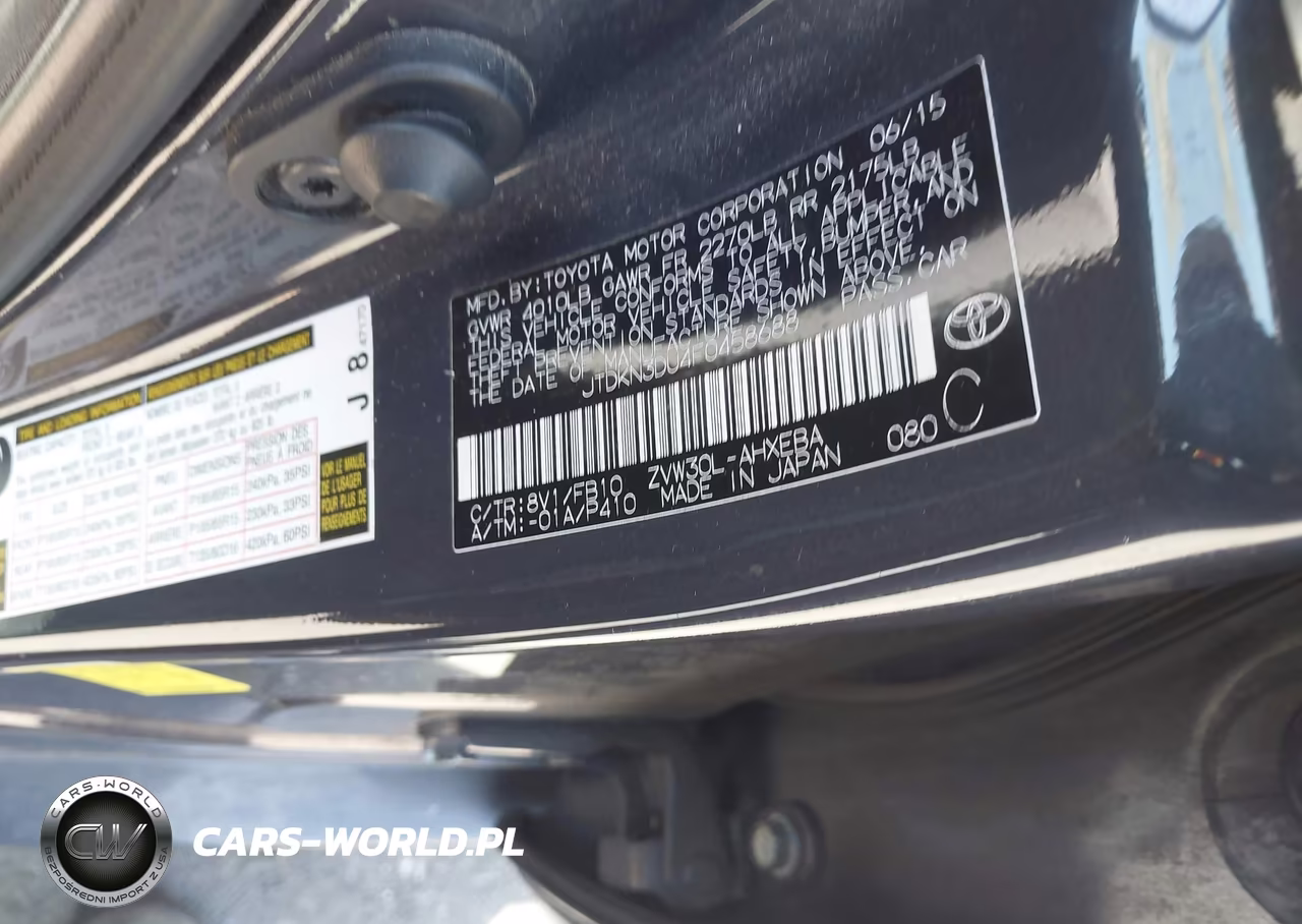 2015 Toyota Prius Two VIN:JTDKN3DU4F0458688 - 9