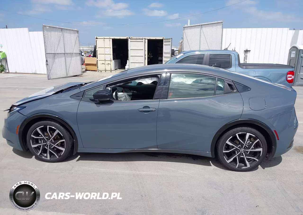 2026 Toyota Prius Plug-In Hybrid Xse VIN:JTDACACU7T3069366 - 14