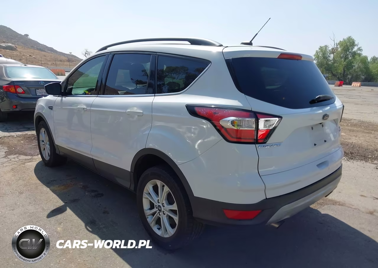 2018 Ford Escape Se VIN:1FMCU9GD8JUD07890 - 3