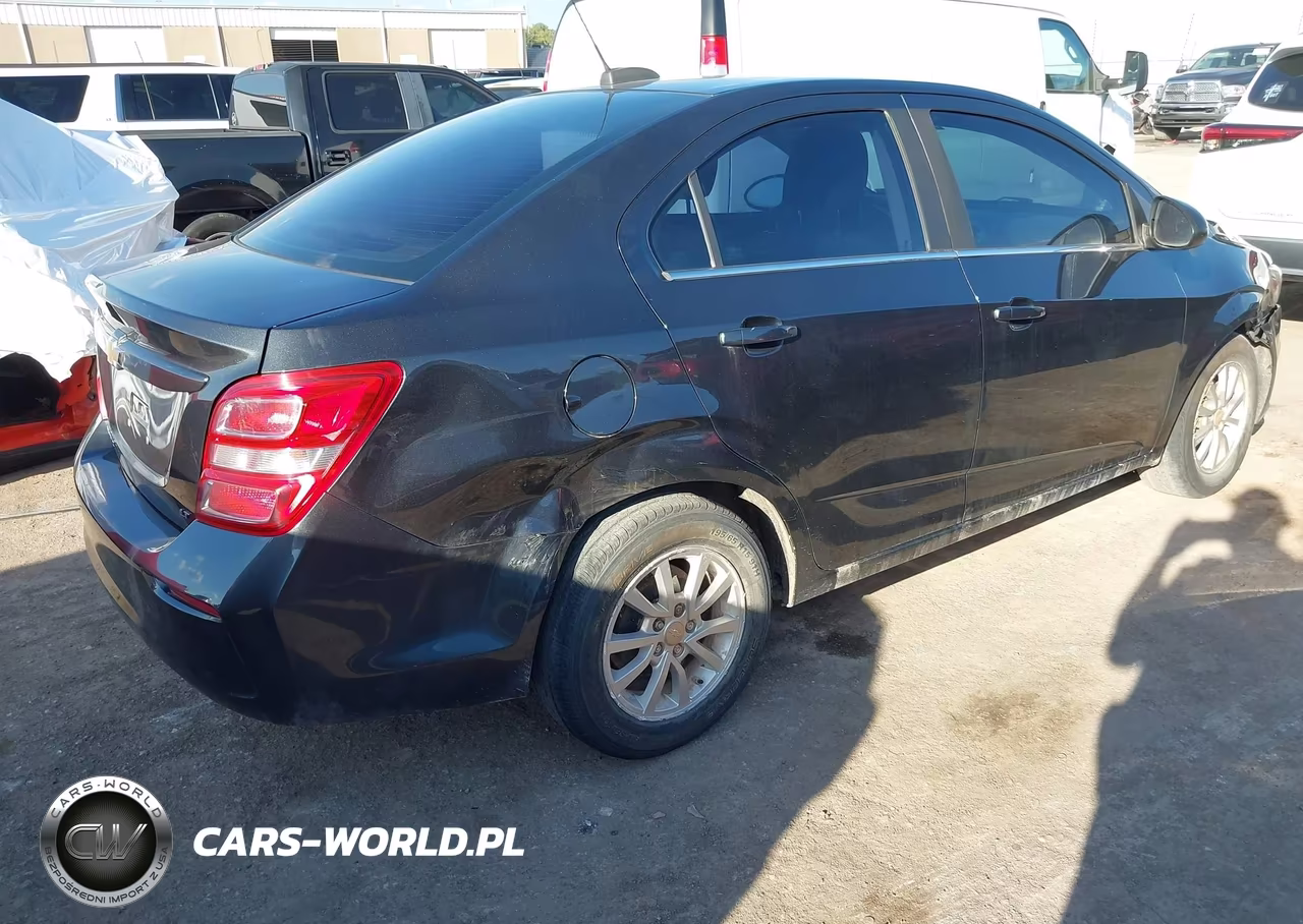 2018 Chevrolet Sonic Lt Auto VIN:1G1JD5SH7J4129414 - 4