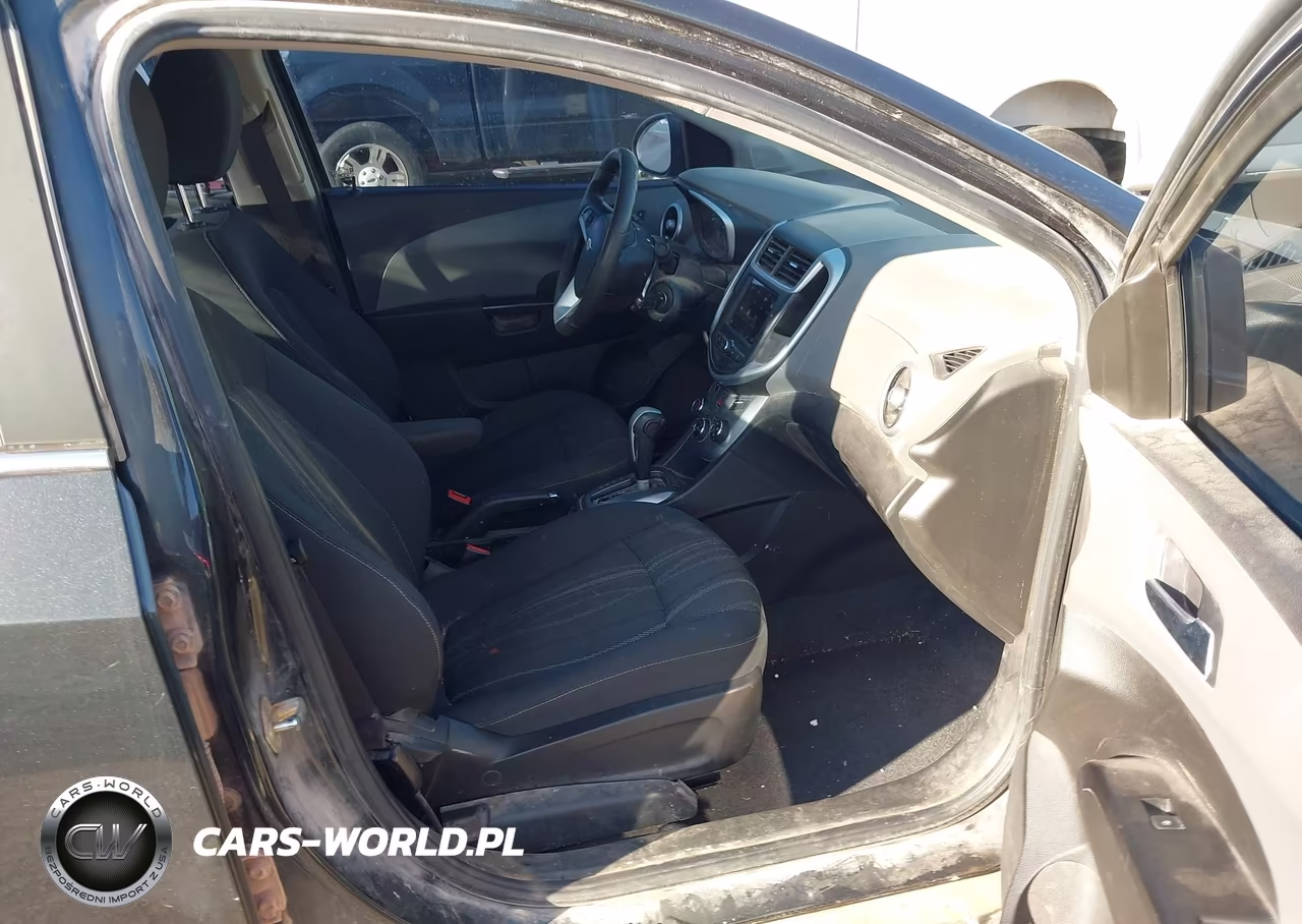 2018 Chevrolet Sonic Lt Auto VIN:1G1JD5SH7J4129414 - 5
