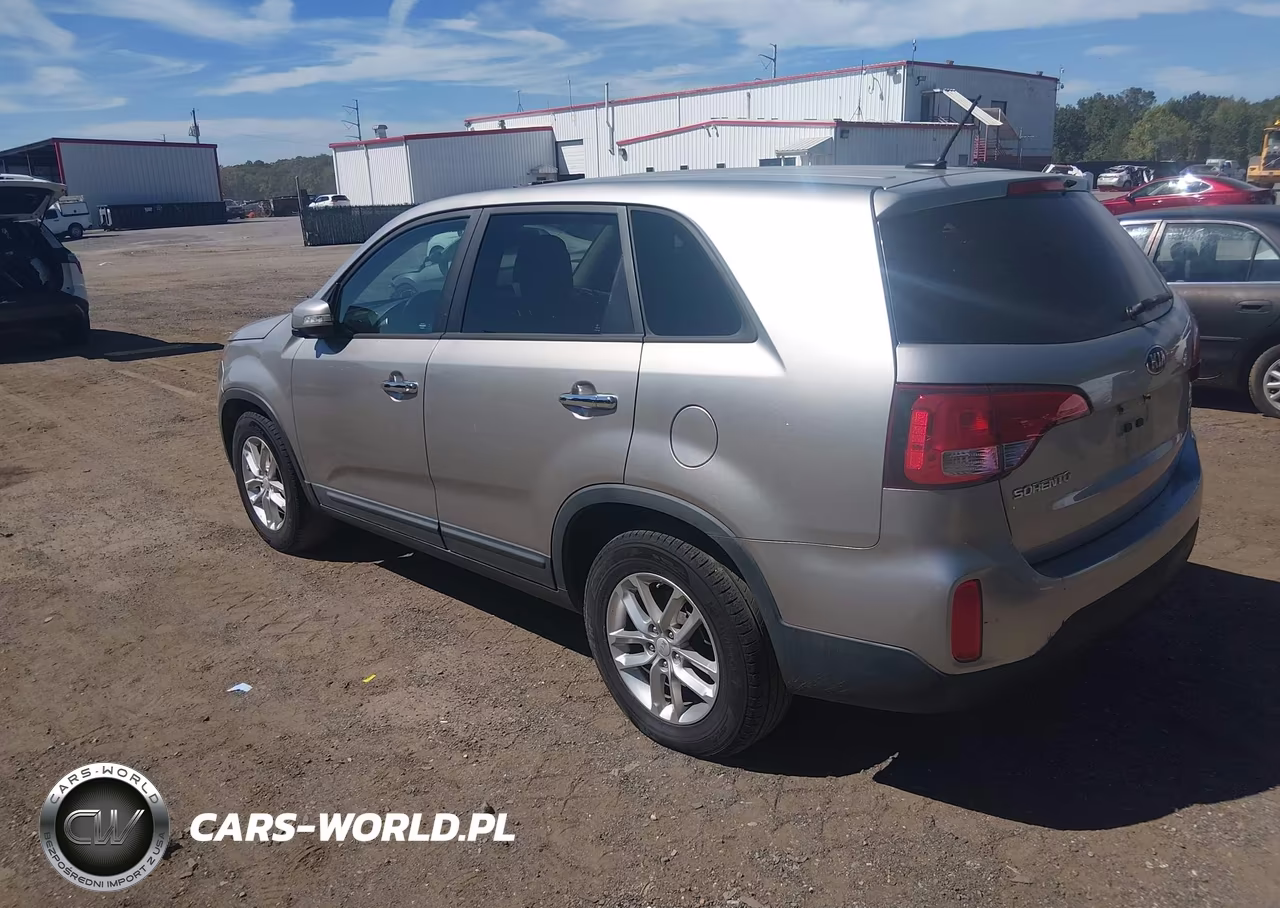 2014 Kia Sorento Lx VIN:5XYKT3A68EG427450 - 3
