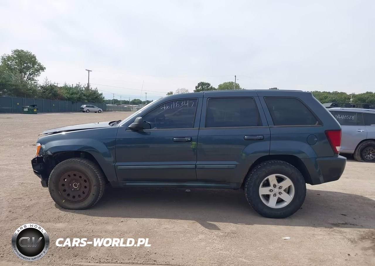2007 Jeep Grand Cherokee Laredo VIN:1J8GR48K77C638460 - 14