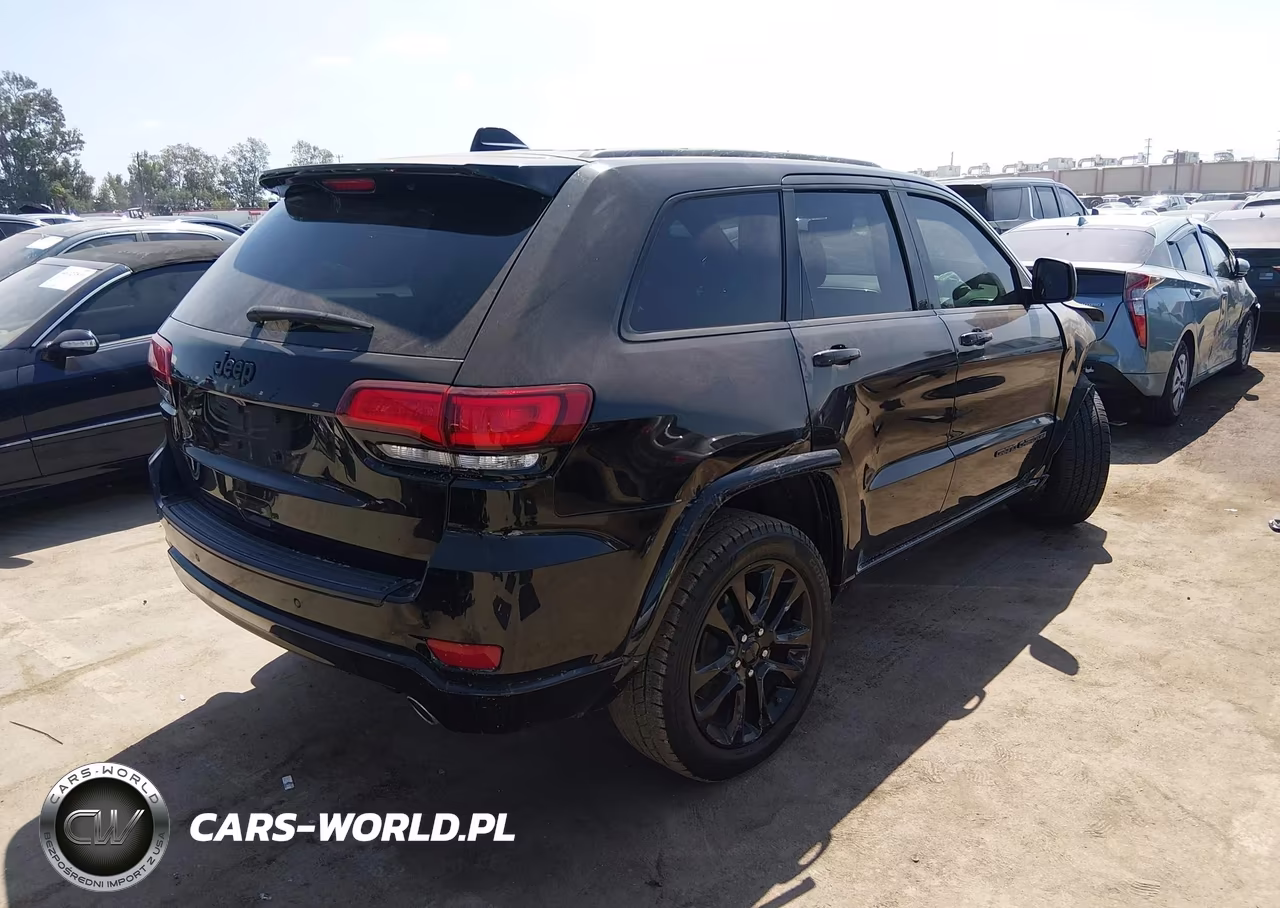 2018 Jeep Grand Cherokee Altitude 4X2 VIN:1C4RJEAG9JC471609 - 4