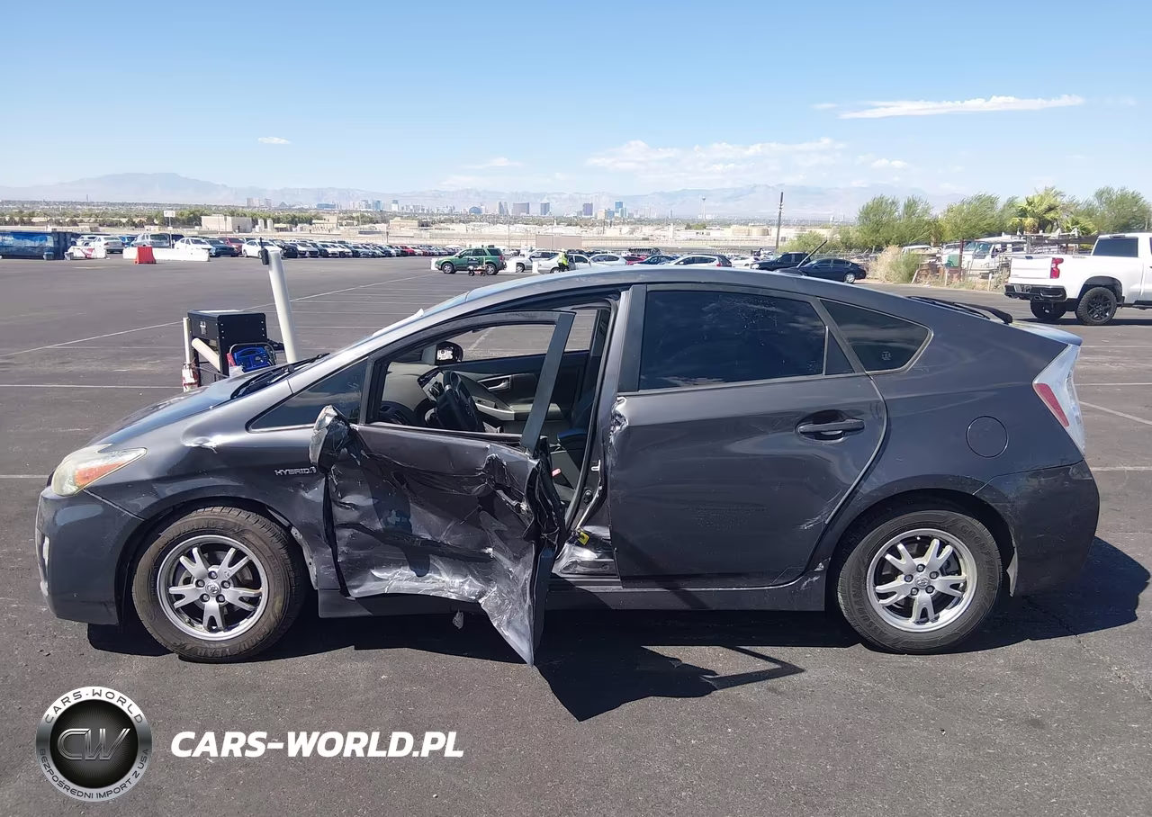 2011 Toyota Prius Two VIN:JTDKN3DU8B1429683 - 6