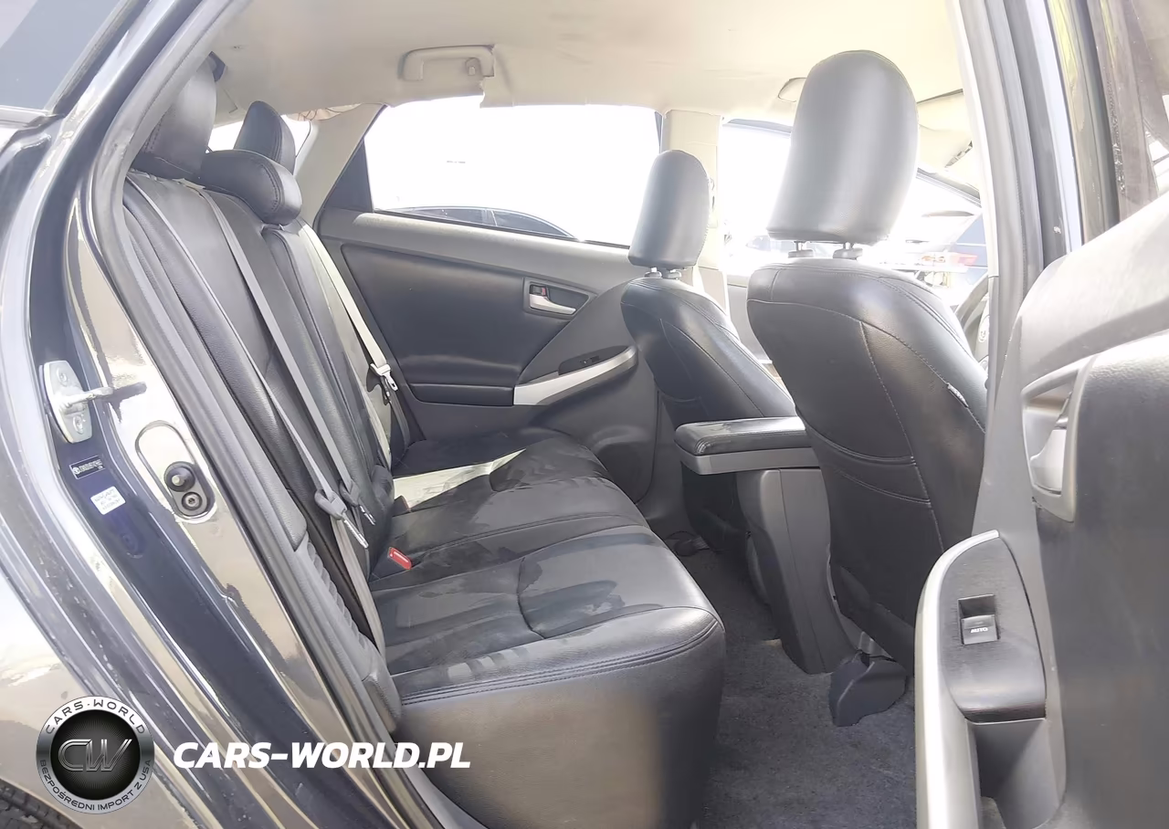 2011 Toyota Prius Two VIN:JTDKN3DU8B1429683 - 8