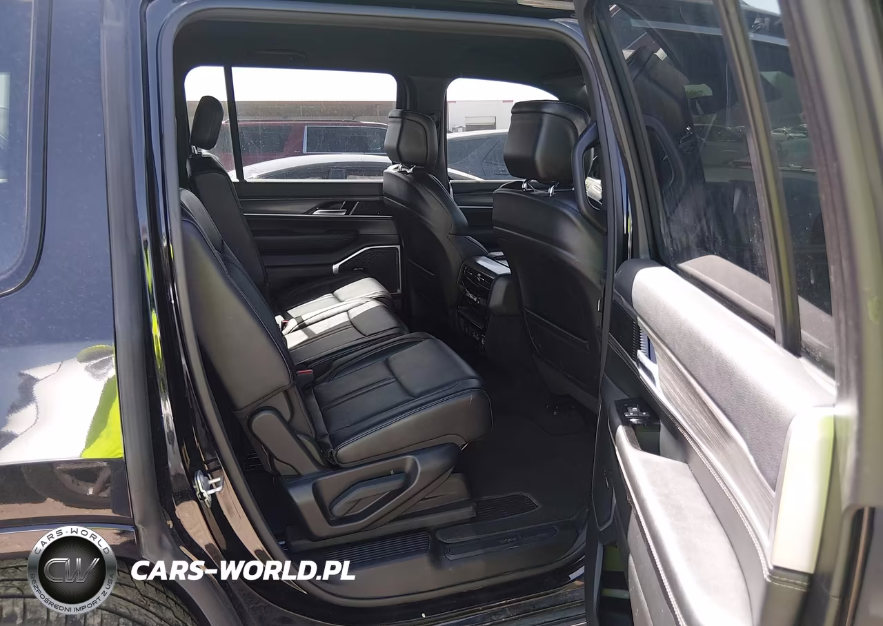 2024 Jeep Wagoneer Series Ii 4X2 VIN:1C4SJUBP6RS135203 - 8