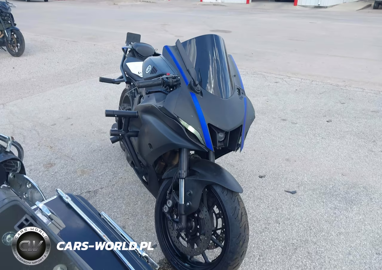 2024 Yamaha Yzfr7 – zdjęcie 1 z 13