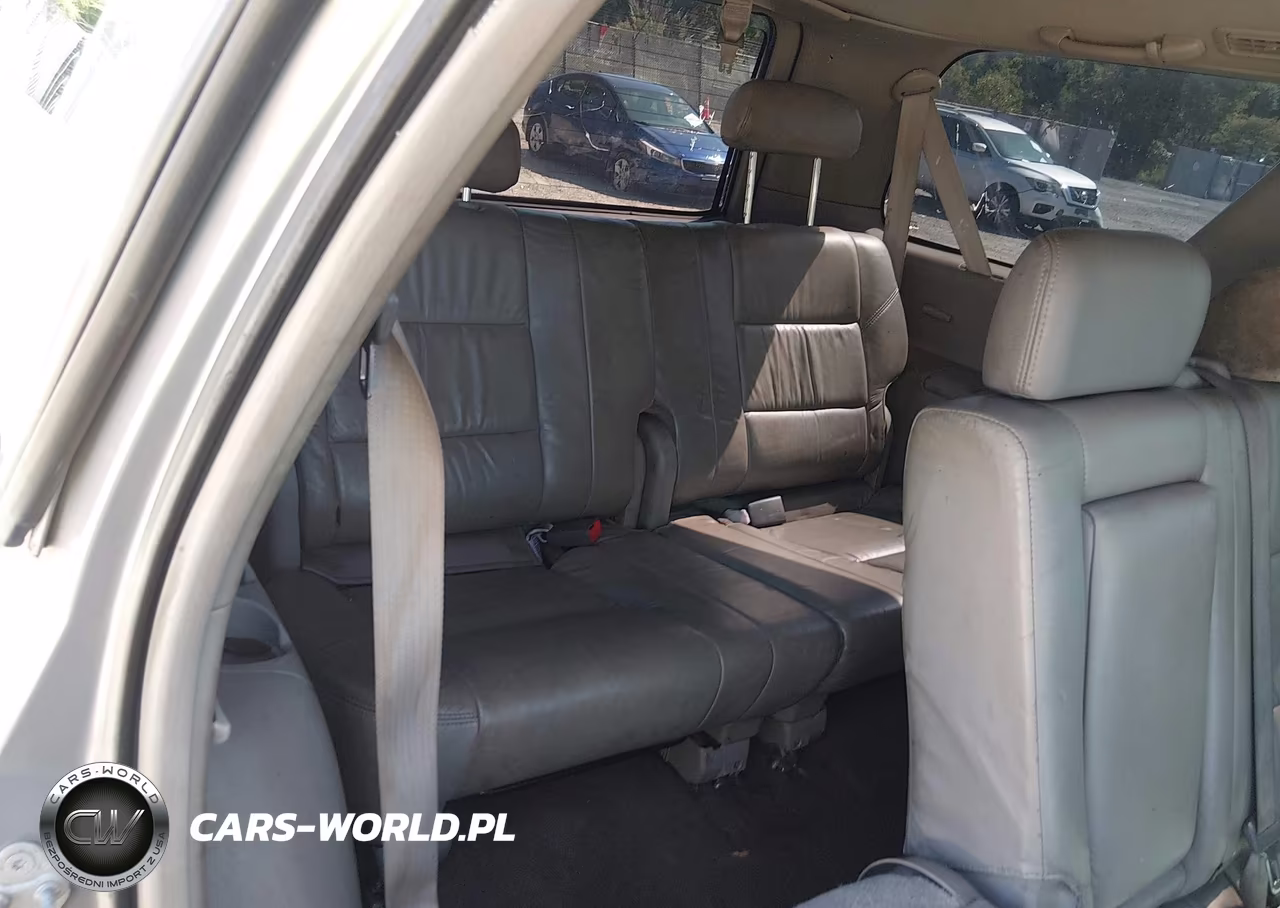 2002 Toyota Sequoia Limited V8 VIN:5TDBT48AX2S129528 - 14