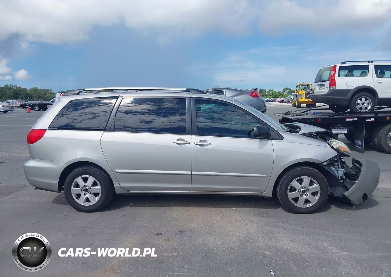 2009 Toyota Sienna Le VIN:5TDZK23C79S239607 - 13