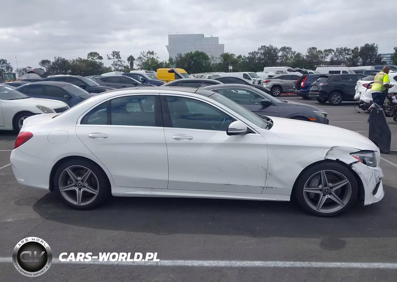 2018 Mercedes-Benz C 300 4Matic VIN:55SWF4KB4JU239860 - 13