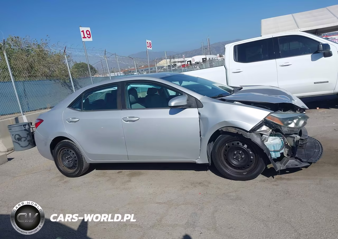 2016 Toyota Corolla Le VIN:5YFBURHE0GP452046 - 14