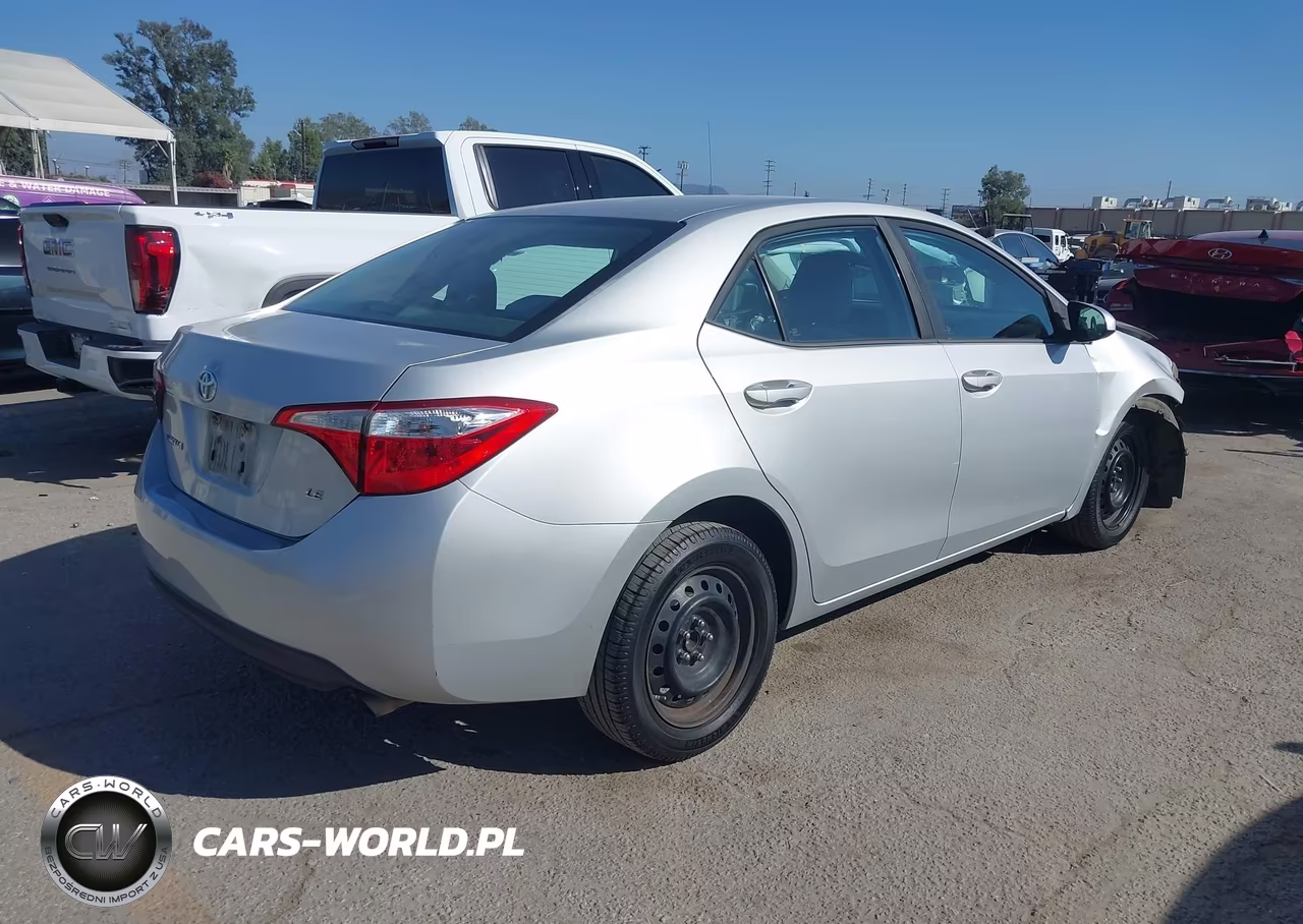 2016 Toyota Corolla Le VIN:5YFBURHE0GP452046 - 4