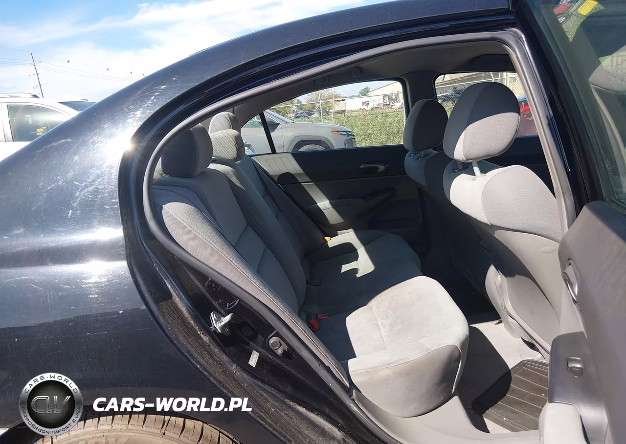 2010 Honda Civic Lx VIN:19XFA1F57AE002918 - 8