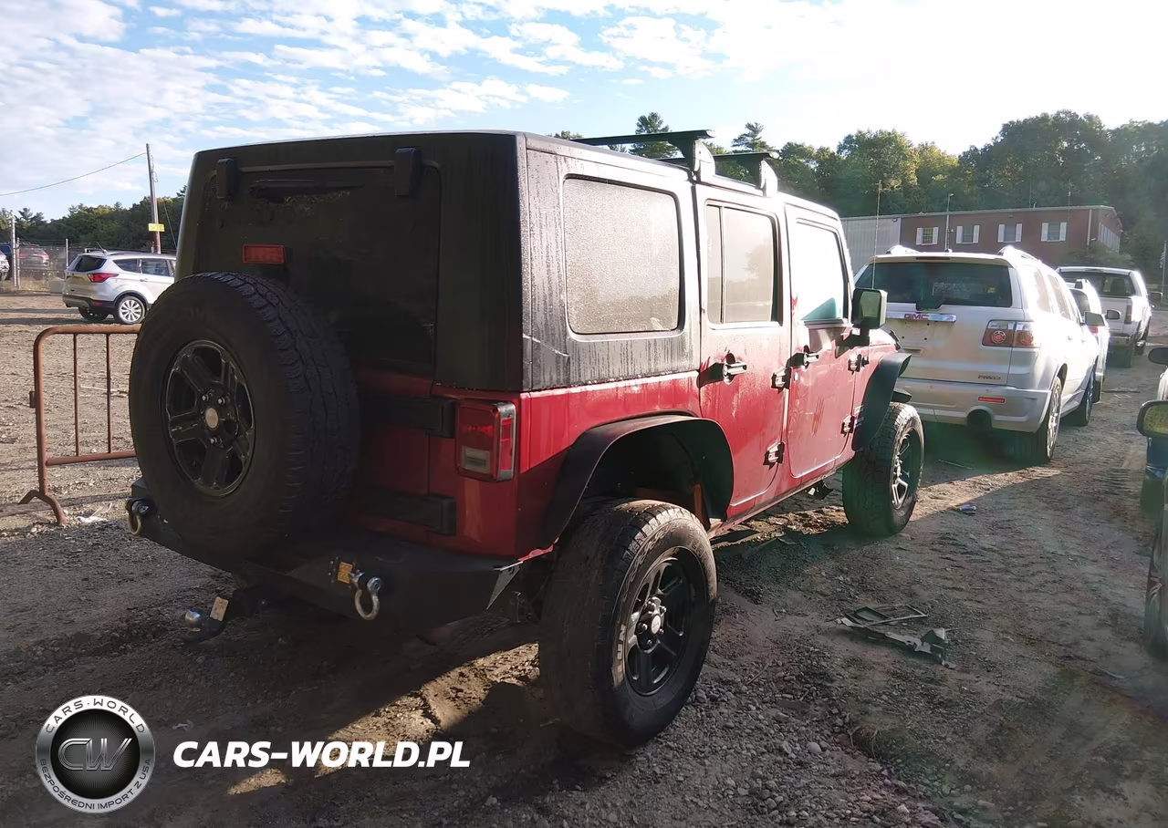 2012 Jeep Wrangler Unlimited Sport VIN:1C4BJWDG5CL283885 - 4