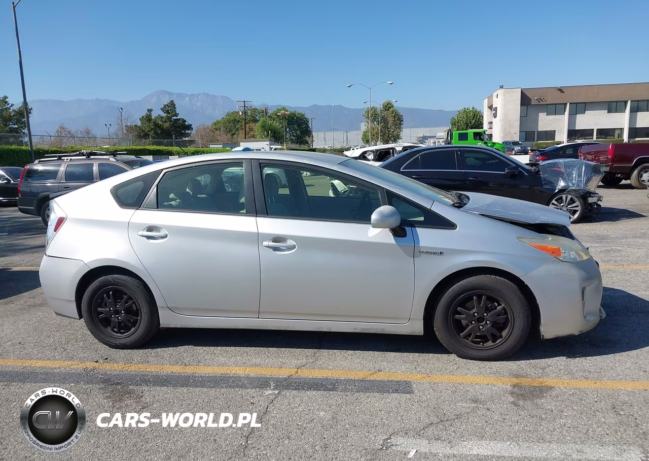 2012 Toyota Prius Two VIN:JTDKN3DU0C5427209 - 16