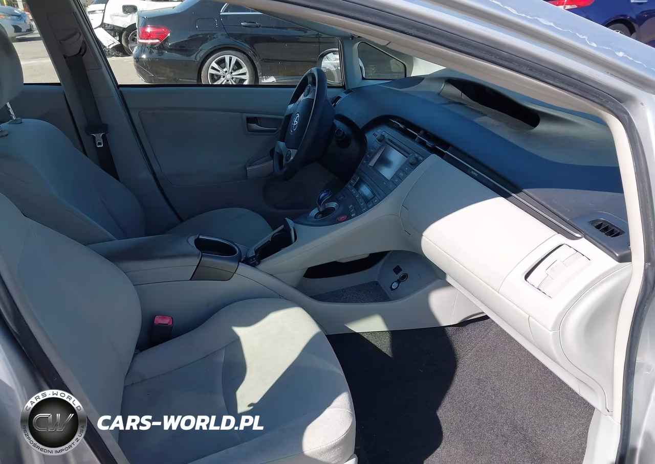 2012 Toyota Prius Two VIN:JTDKN3DU0C5427209 - 5