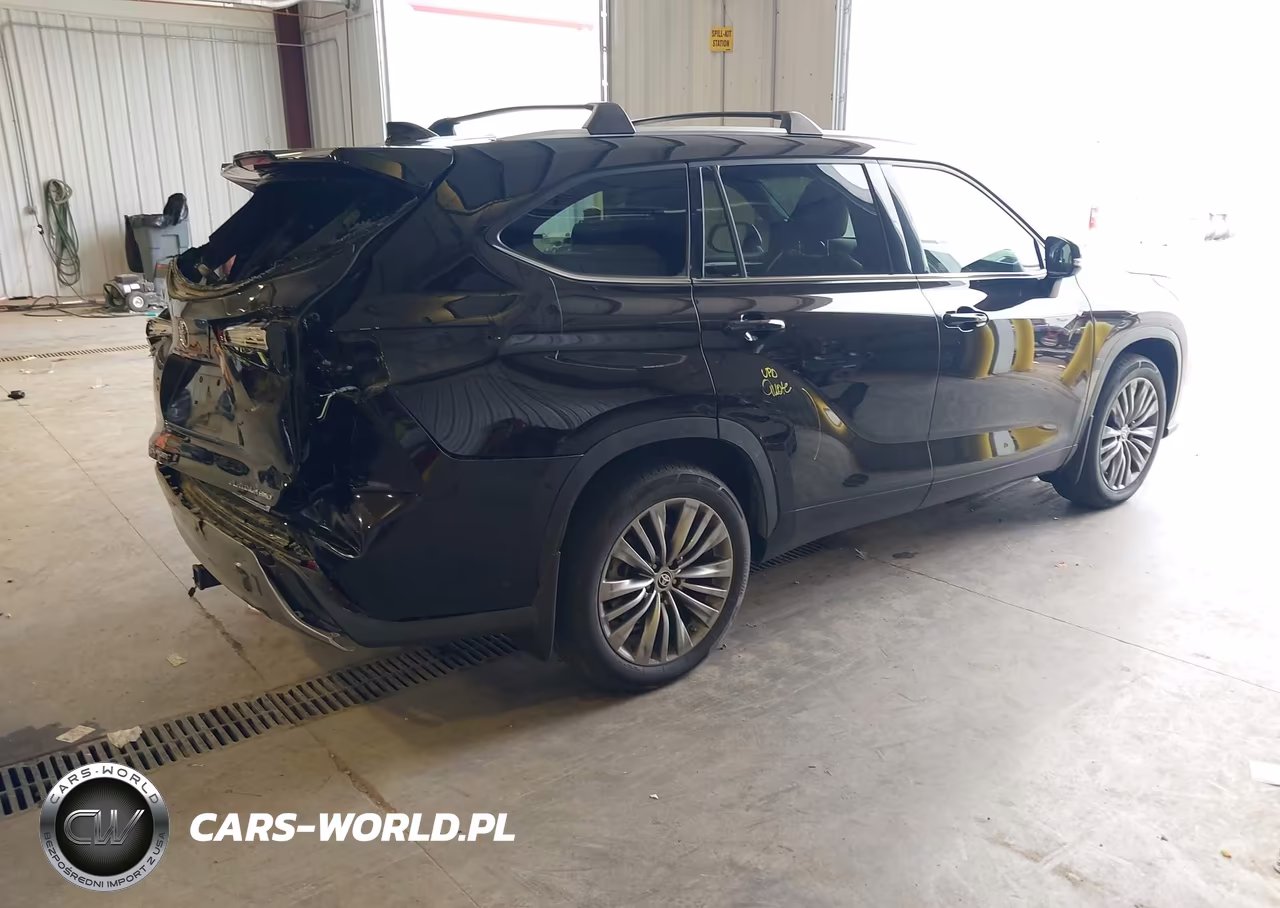 2020 Toyota Highlander Platinum VIN:5TDFZRBH7LS020836 - 4
