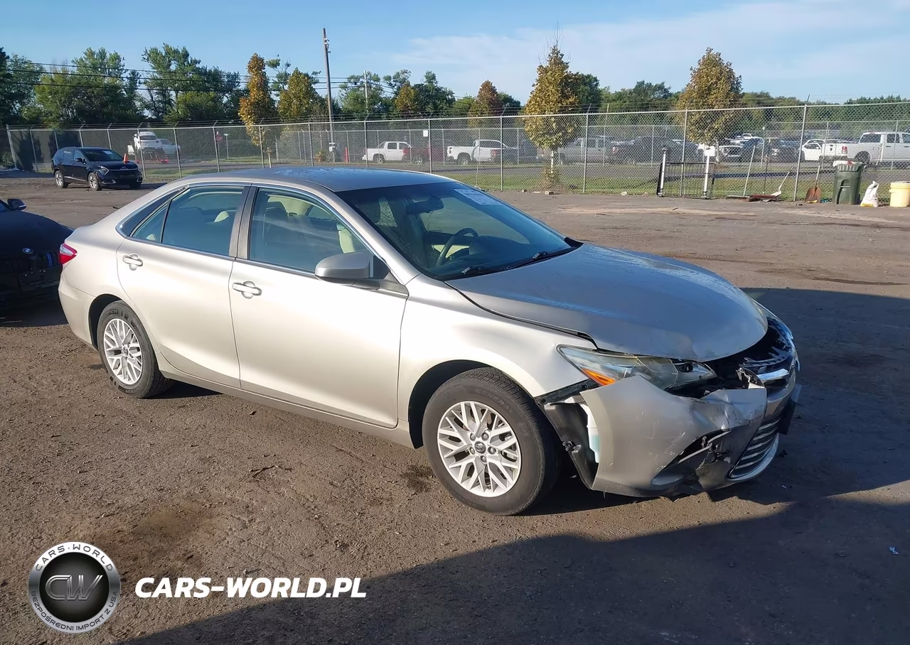2017 Toyota Camry Le – zdjęcie 1 z 16