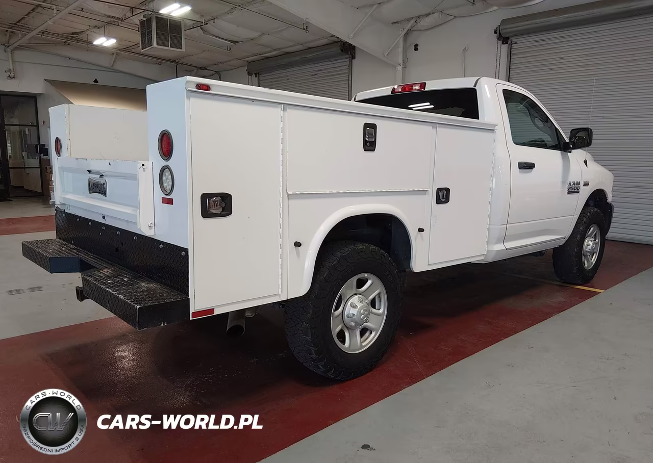 2018 Ram 2500 Tradesman 4X4 8' Box VIN:3C7WR5AJ0JG289319 - 4