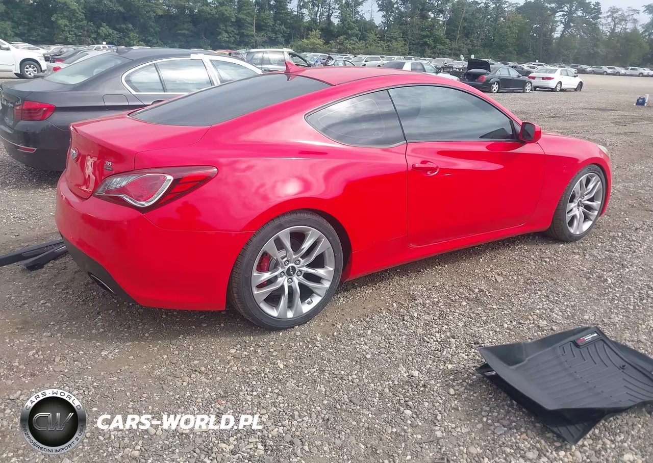 2013 Hyundai Genesis 3.8 R-Spec VIN:KMHHU6KJ3DU107683 - 4