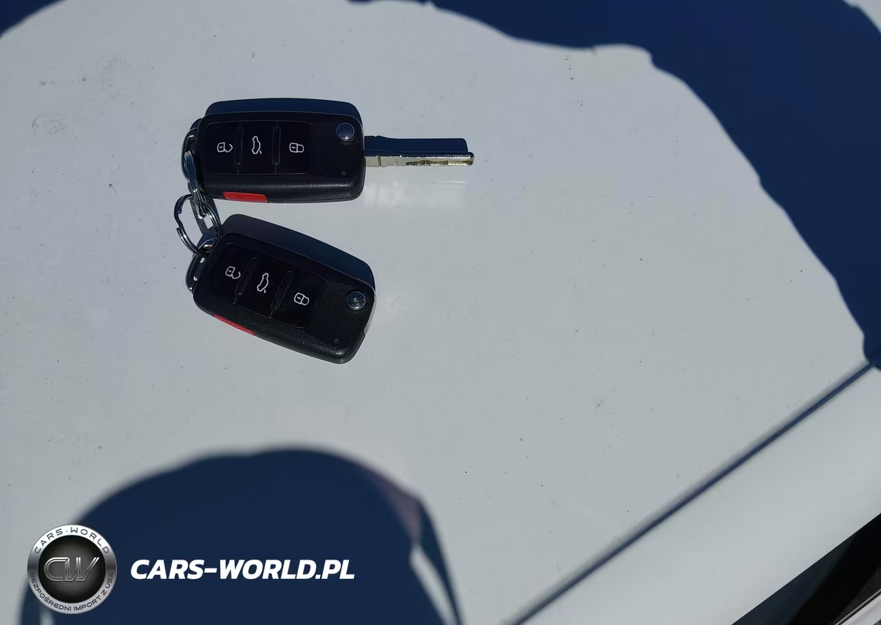 2011 Volkswagen Golf 2.5L 2-Door VIN:WVWBB7AJXBW278777 - 11