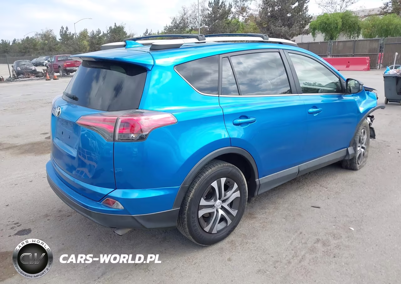 2017 Toyota Rav4 Le VIN:JTMZFREV1HJ717544 - 4