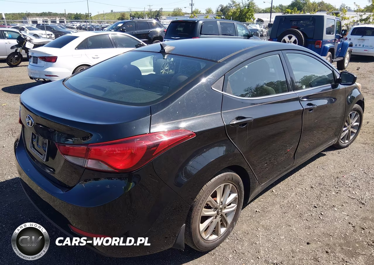2015 Hyundai Elantra Se VIN:5NPDH4AEXFH556162 - 4