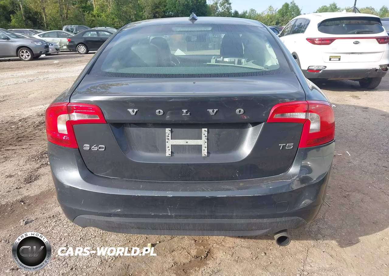 2013 Volvo S60 T5-T5 Platinum-T5 Premier-T5 Premier Plus VIN:YV1612FS7D1230205 - 16
