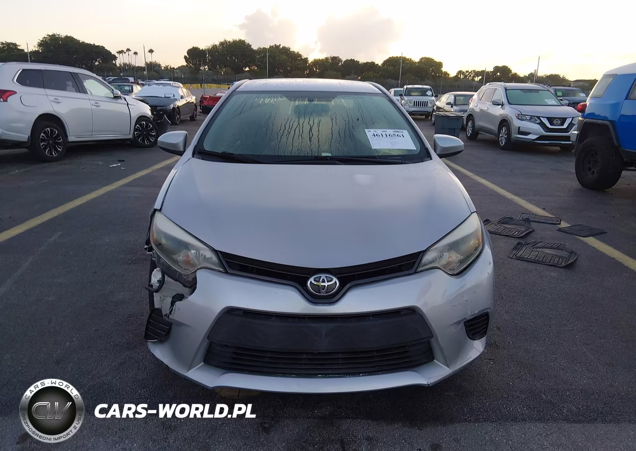 2015 Toyota Corolla Le VIN:5YFBURHE1FP206699 - 12
