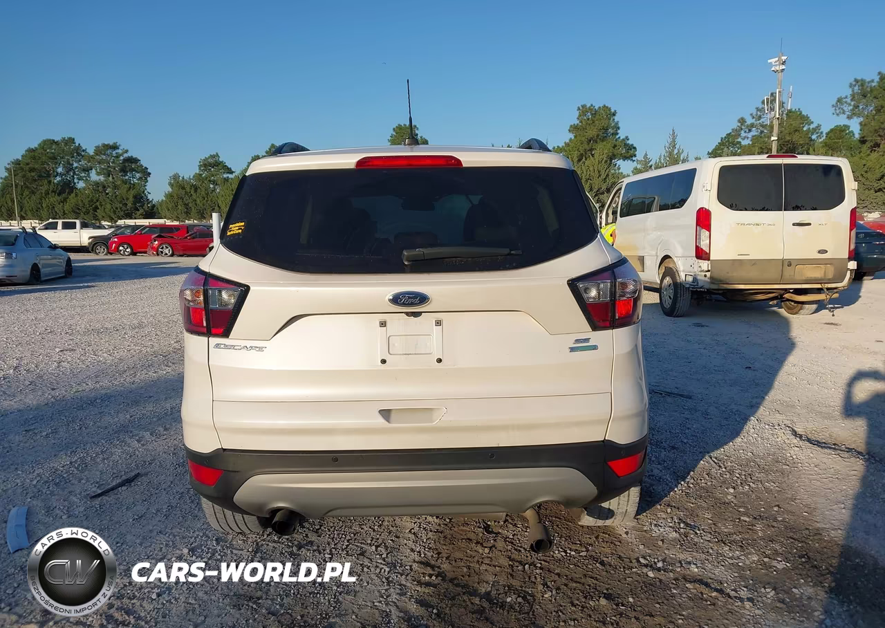 2017 Ford Escape Se VIN:1FMCU0GD9HUC73500 - 16