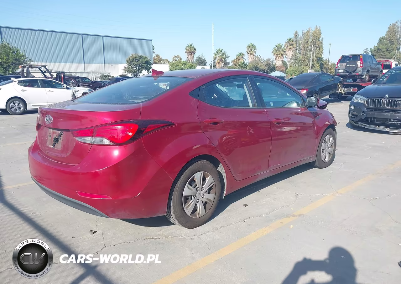 2016 Hyundai Elantra Se VIN:5NPDH4AE6GH728799 - 4