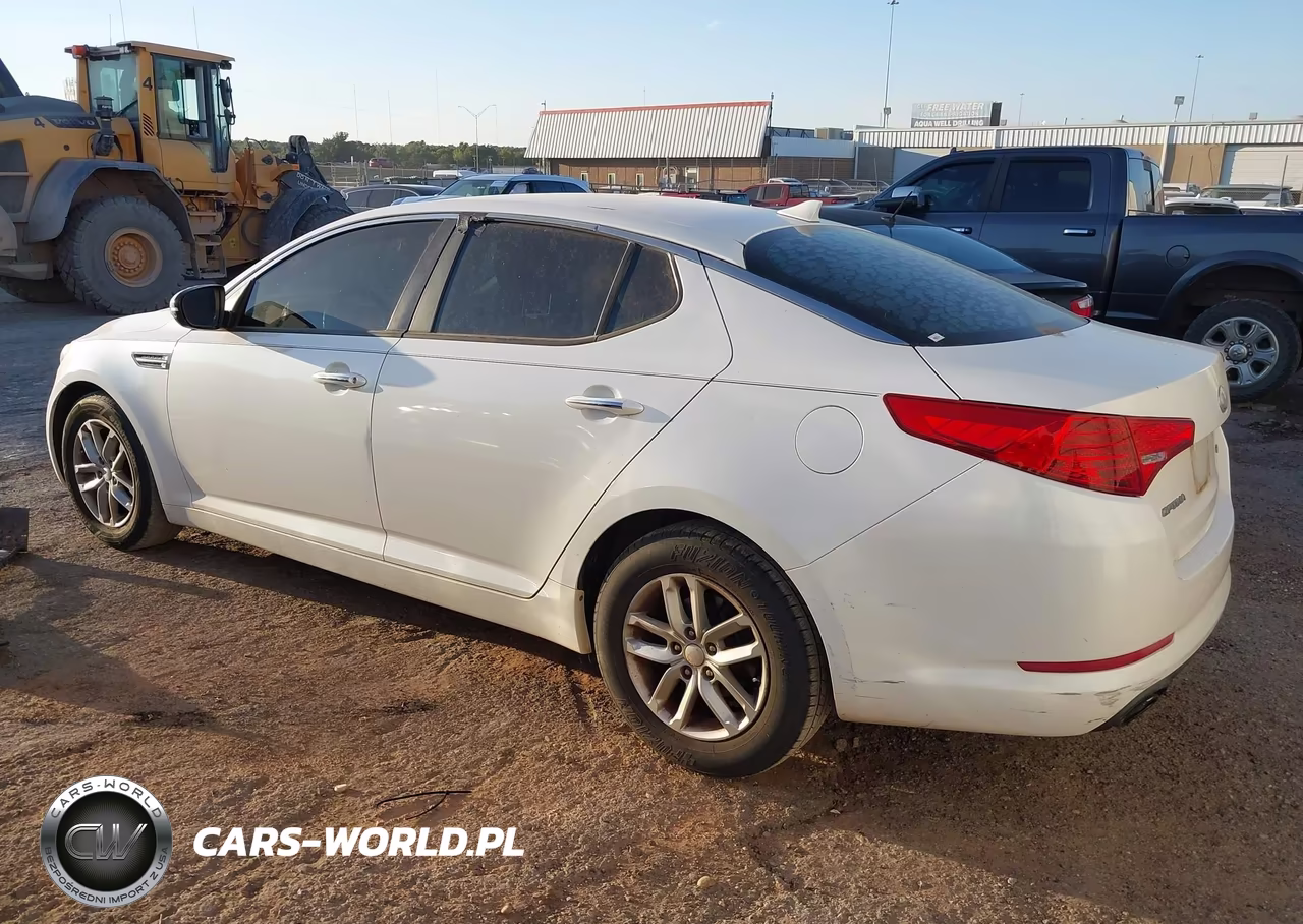 2013 Kia Optima Lx VIN:5XXGM4A77DG250118 - 3