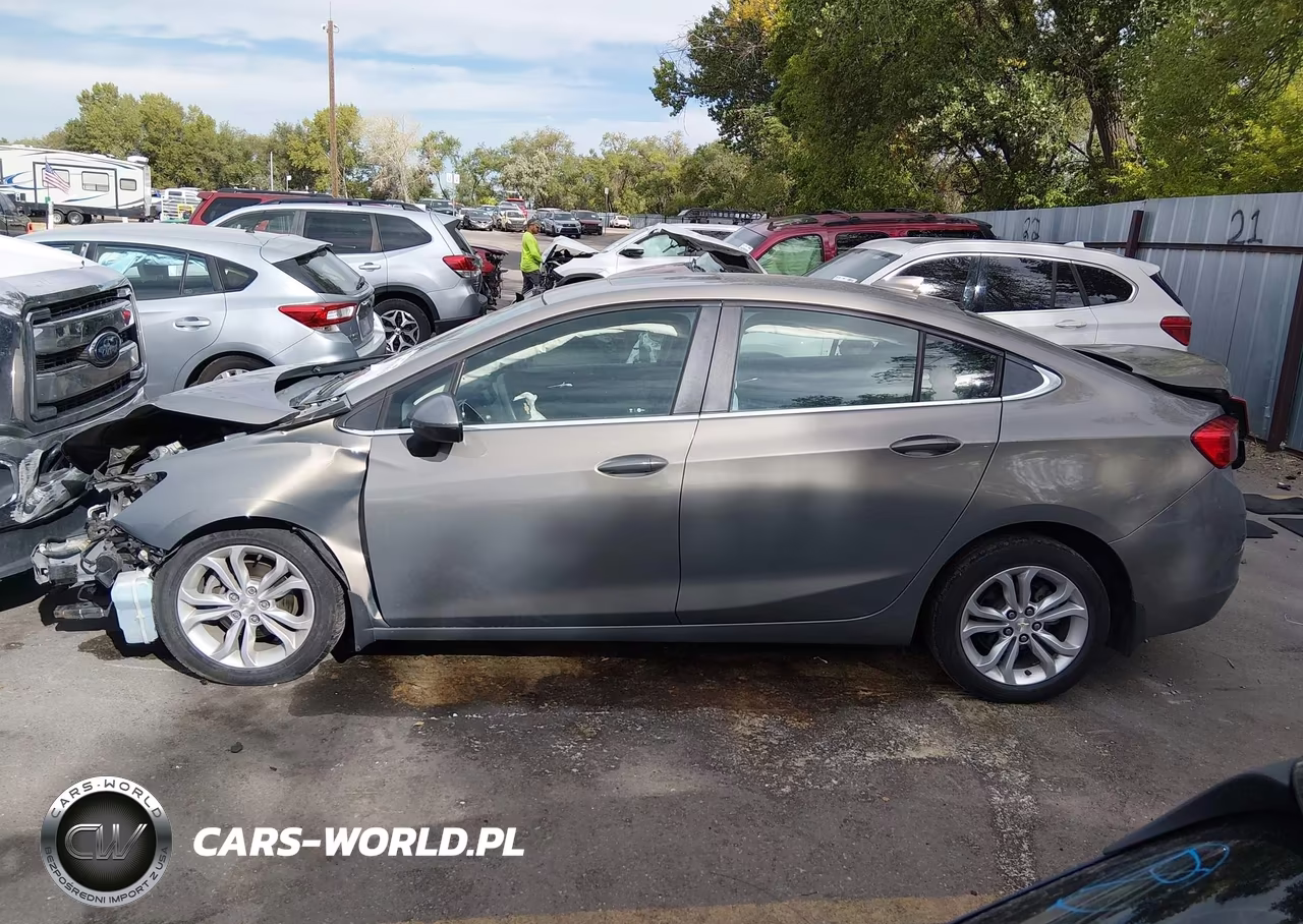 2019 Chevrolet Cruze Lt VIN:1G1BE5SM4K7121186 - 14