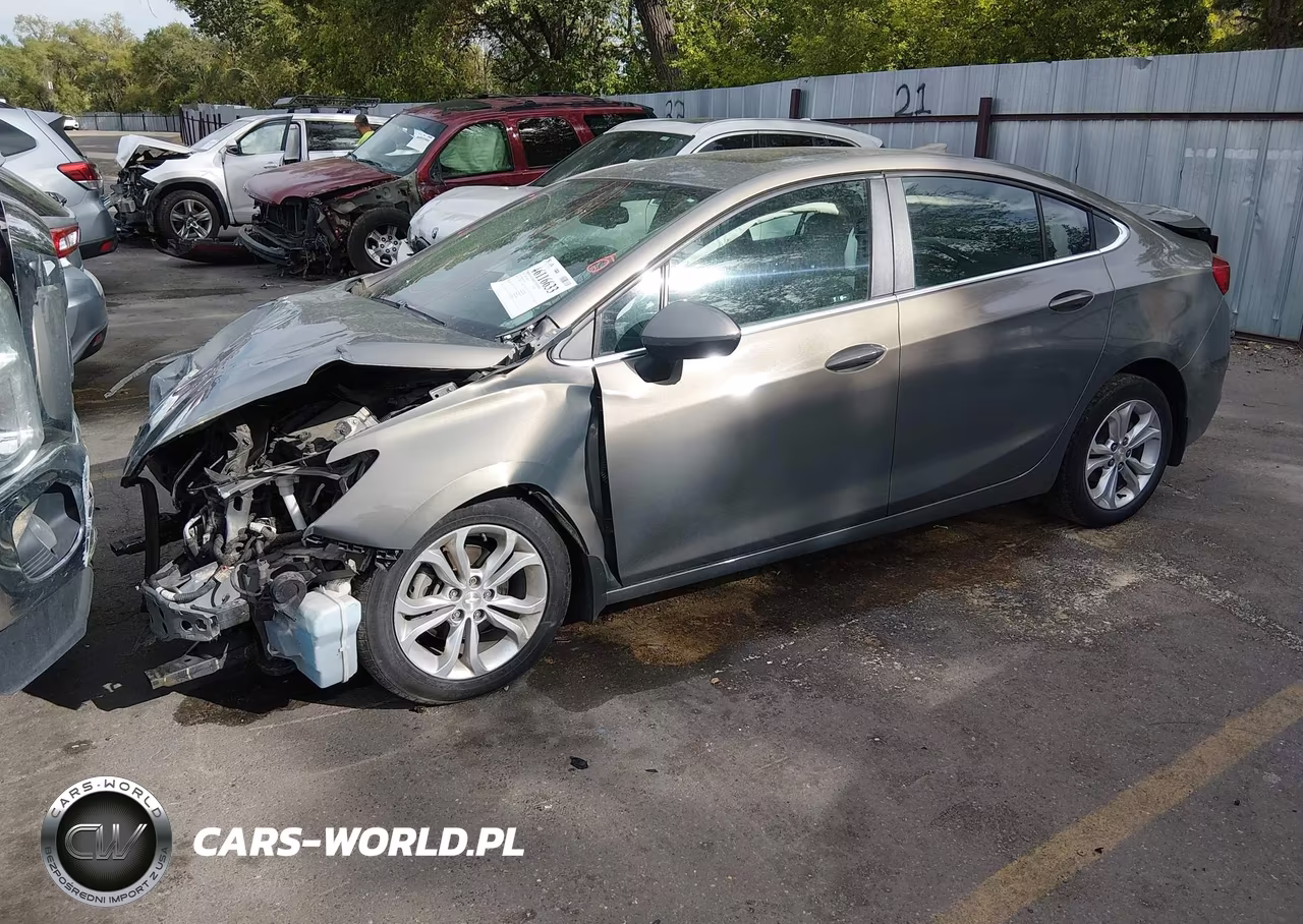 2019 Chevrolet Cruze Lt VIN:1G1BE5SM4K7121186 - 2